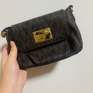 michael kors small crossbody